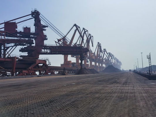 Ship Unloader Is A Machine Head Made Of Continuous Conveying Machinery That Can Lift Bulk Materials